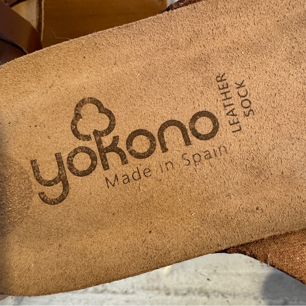 YOKONO Brown Leather Strappy Flip Flop sandals, like new, size 8 - Picture 2 of 10